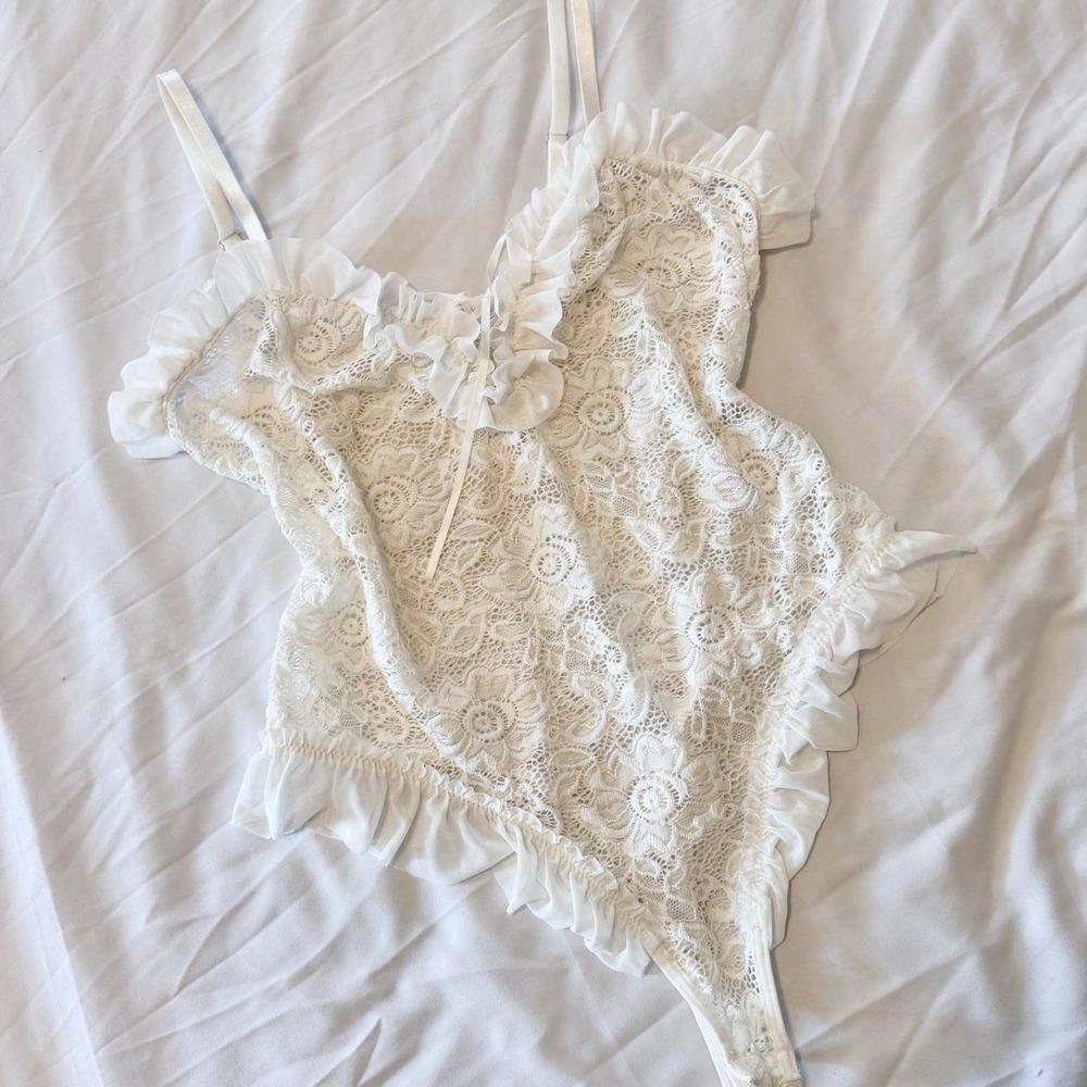 Avidlove White Floral Lace Bodysuit Ruffle Trim Coquette Lingerie Corset Top L